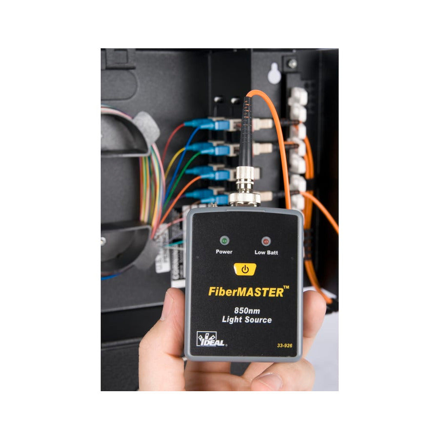 TREND Networks 33-928 FiberMASTER™ - MM/SM Leistungsmesser mit MM 850nm Lichtquelle