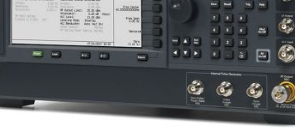 Keysight E8257D 007 550 1E1 1EU PSG Analog-Signalgenerator (100 kHz bis 67 GHz)